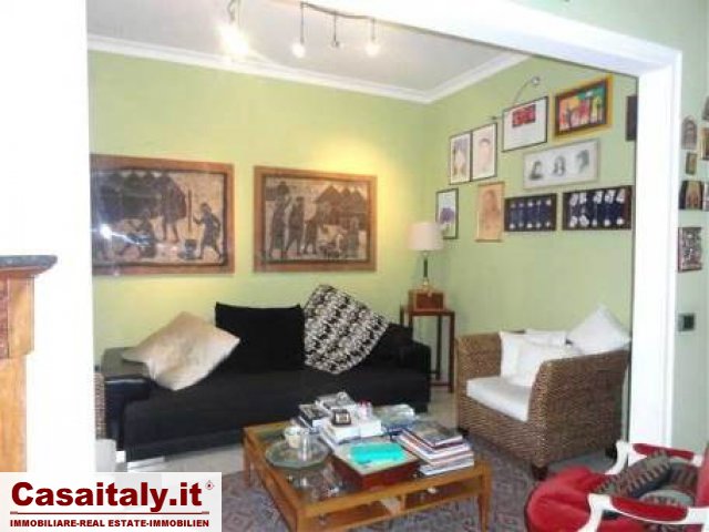 Re di Roma, office to let