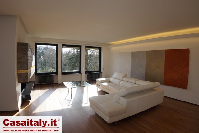 Olgiata, villa bifamiliare in locazione
