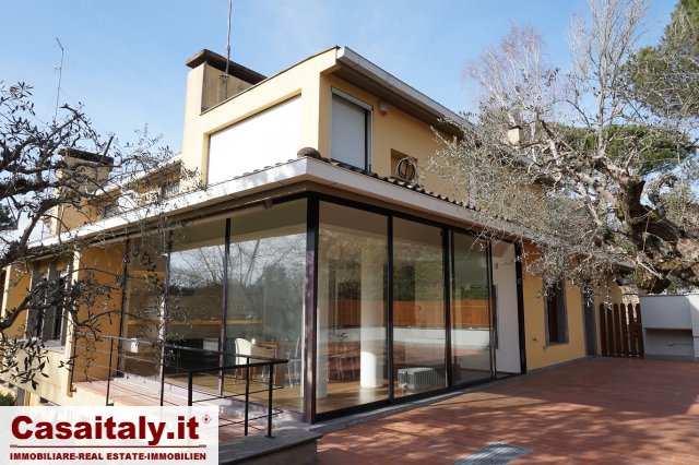 Olgiata, villa bifamiliare in locazione